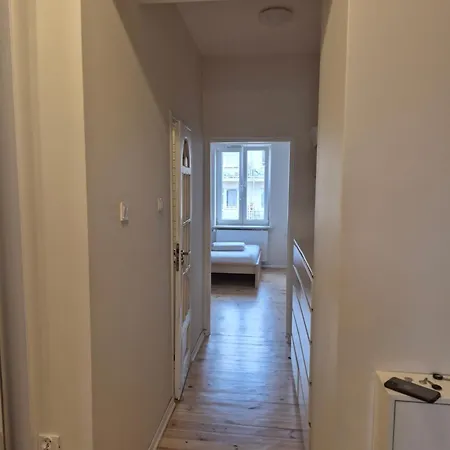 Flat Centre Apartment